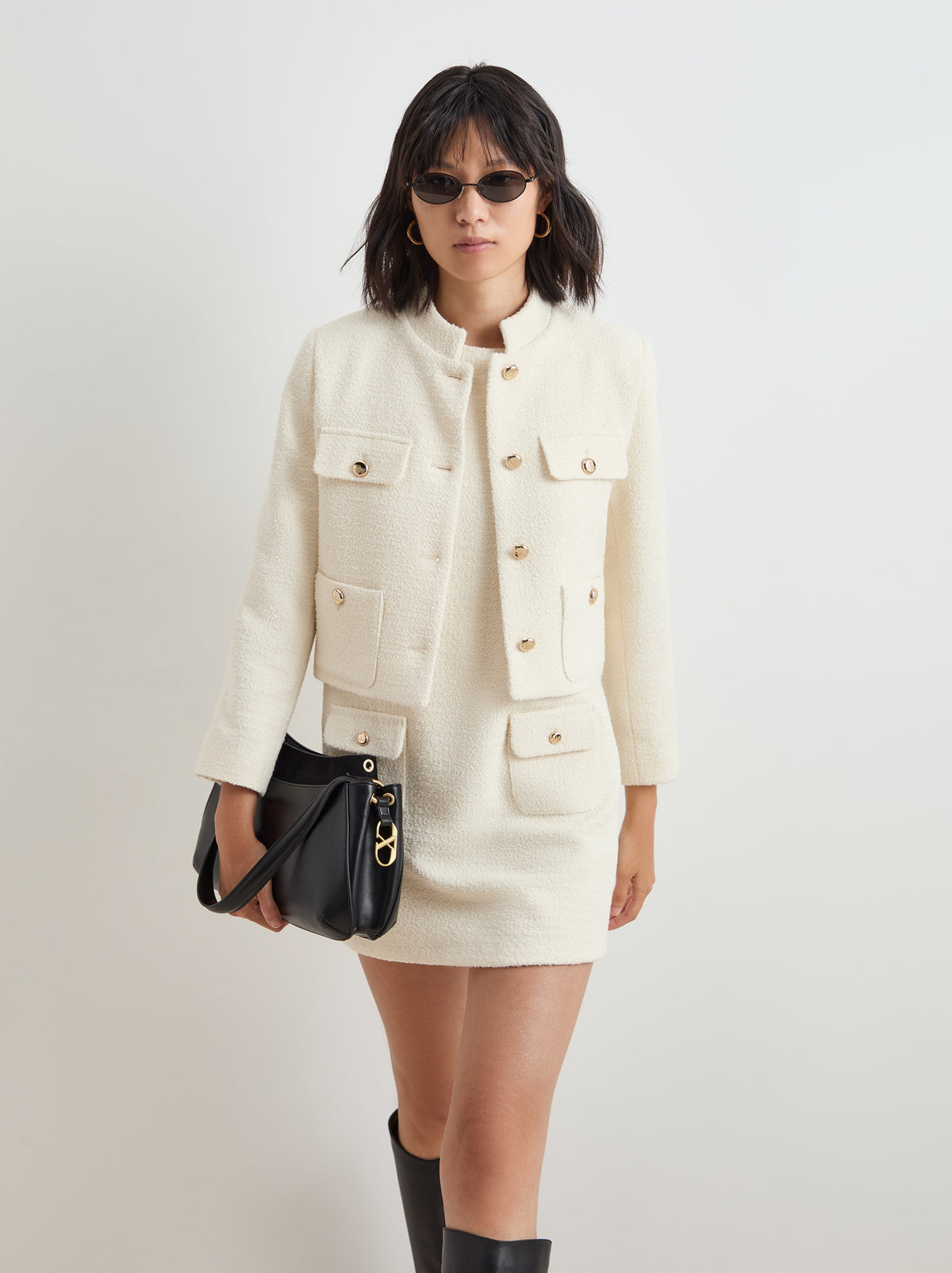 Casaco Tweed curto com botões dourados - DECENIO