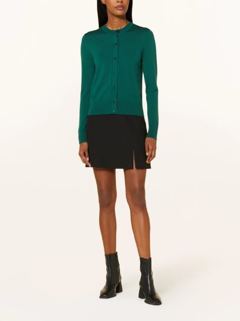 Casaco de lã merino com botões