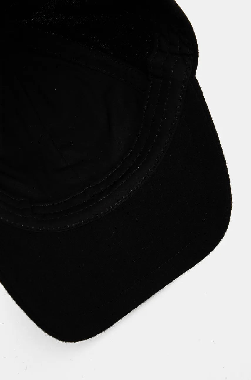 Boné em lã com logótipo bordado