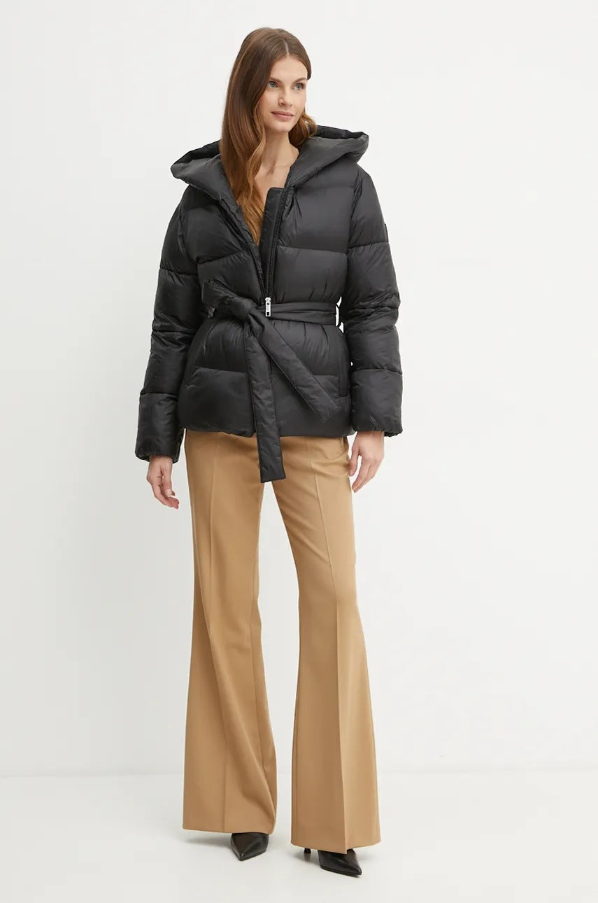 Casaco acolchoado com cinto