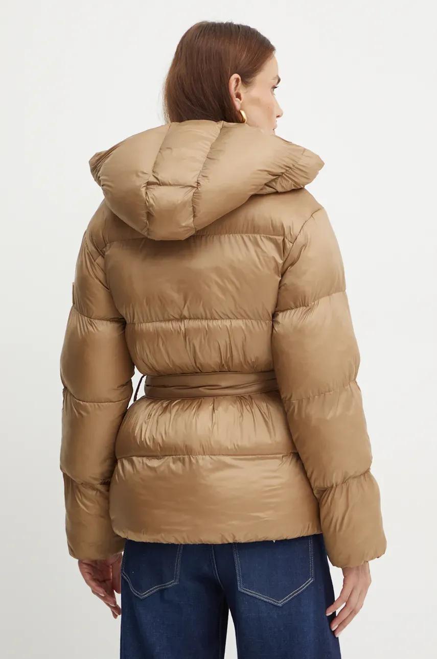 Casaco acolchoado com cinto