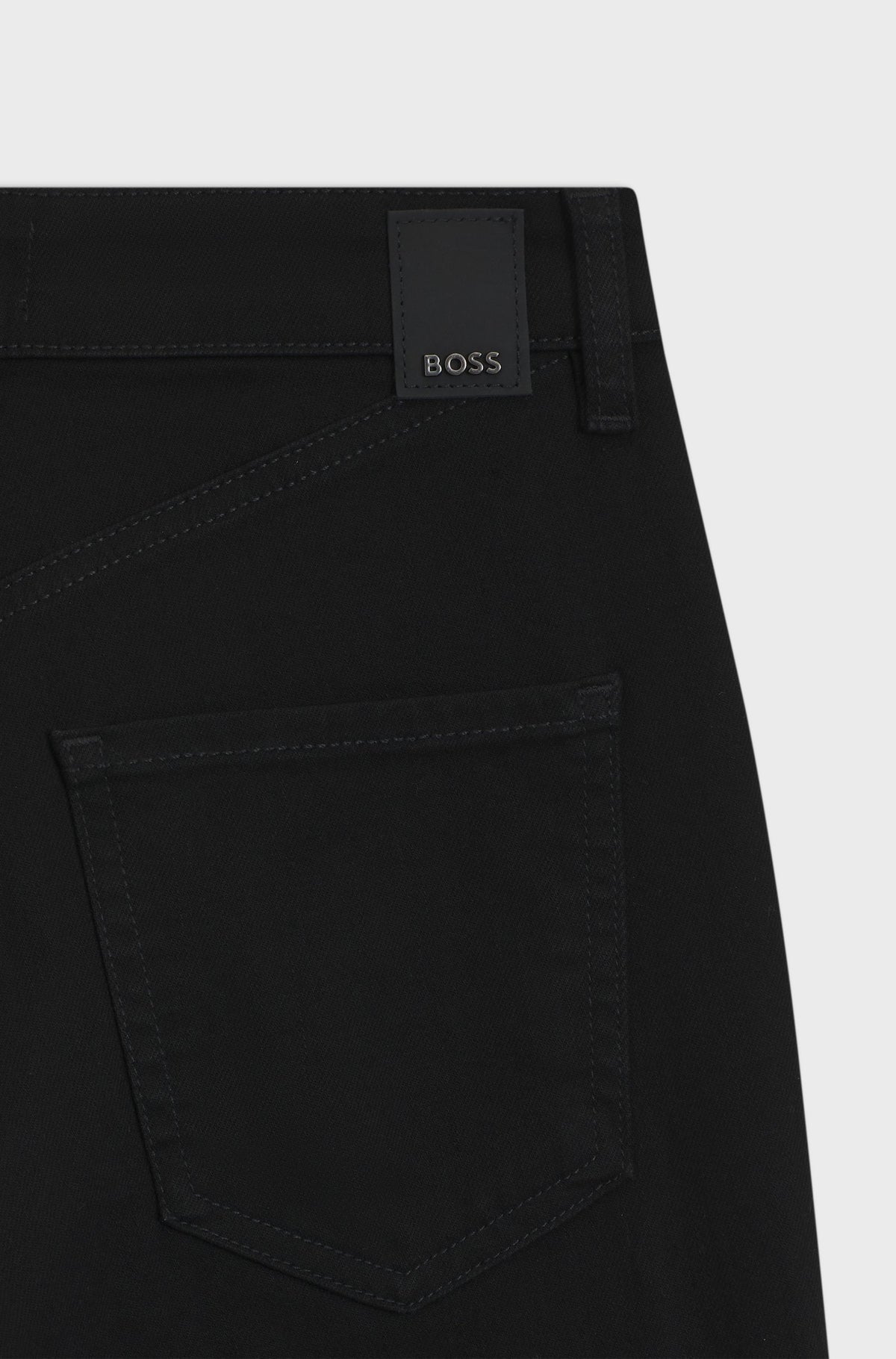 Calças de ganga bootcut em ganga elástica preta - BOSS