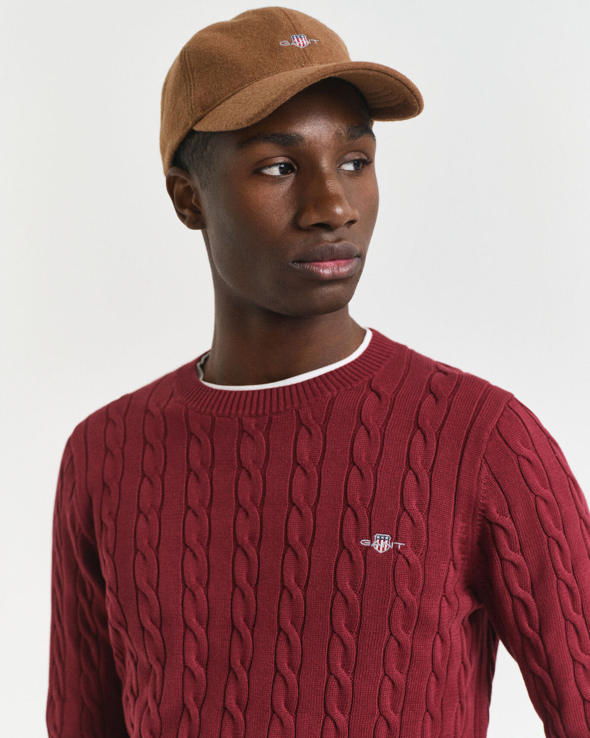 Camisola em malha entrançada de algodão com decote redondo - GANT