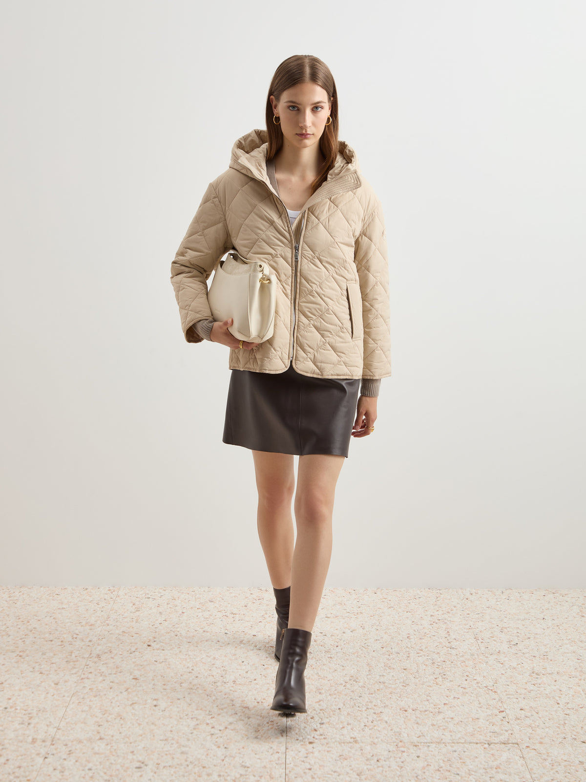 Blusão acolchoado com capuz - DECENIO