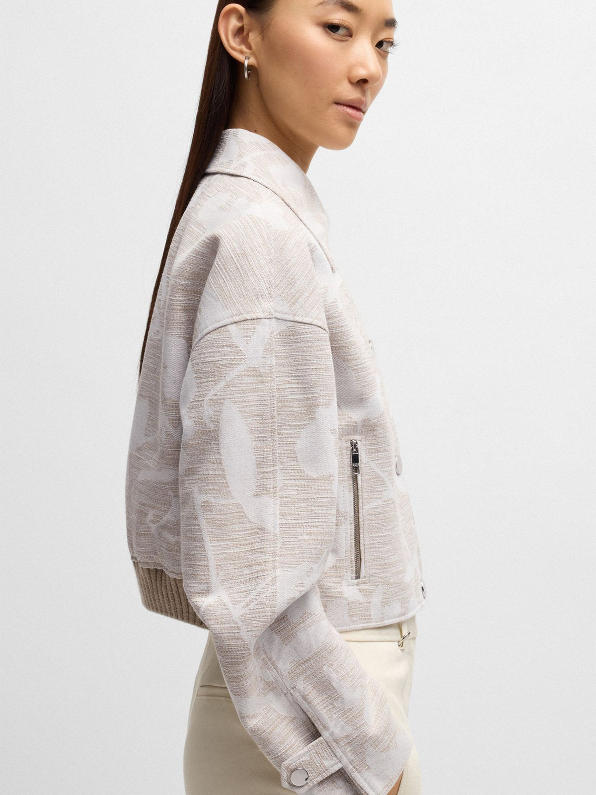 Blazer de corte relaxado com estrutura floral