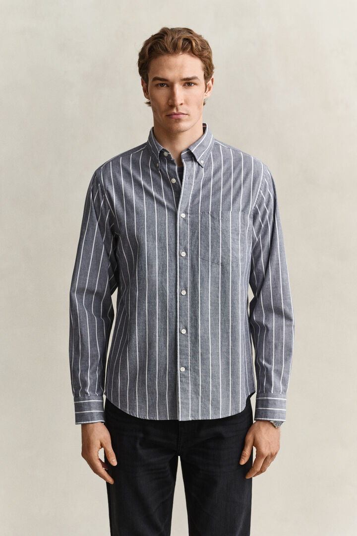 Camisa em popelina e mistura de tecidos às riscas