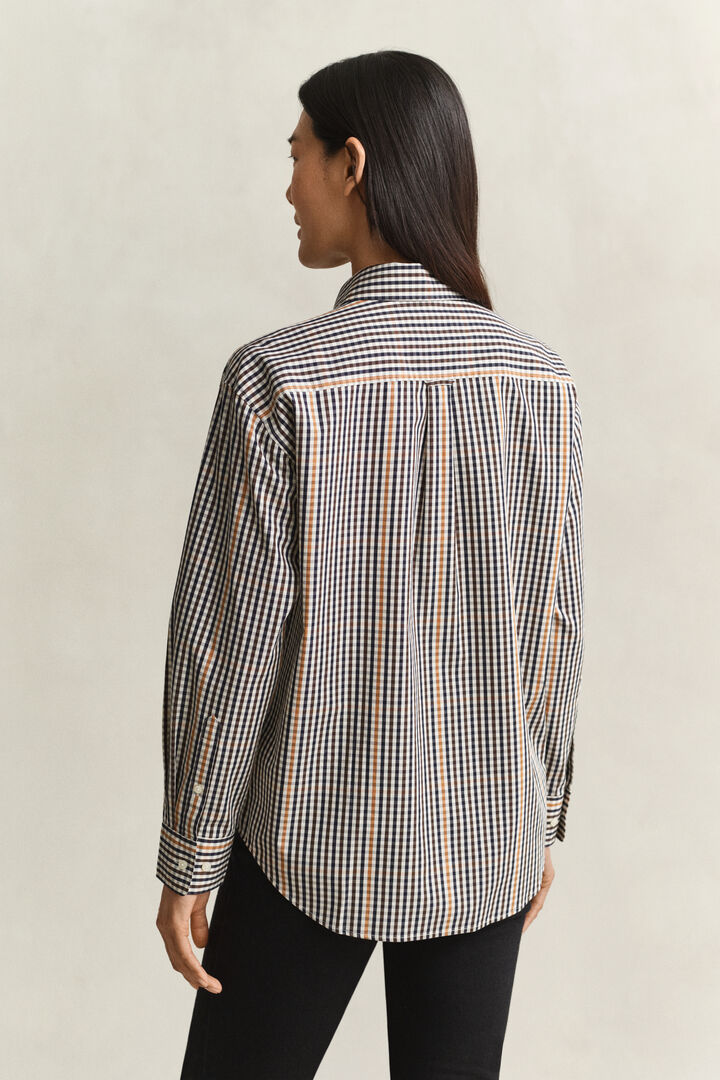 Camisa com padrão de xadrez
