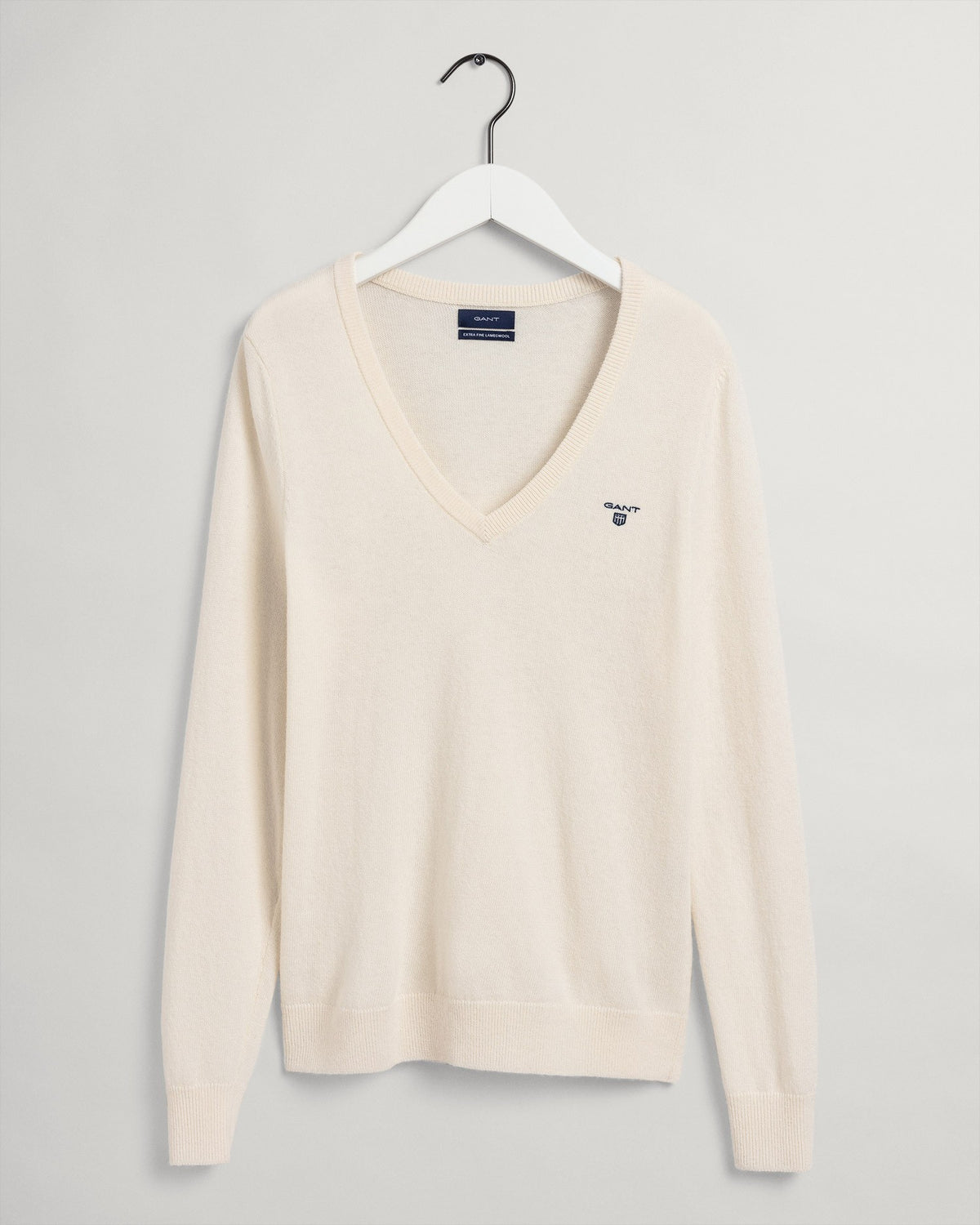 Pulover com decote em V em lã extrafina - GANT