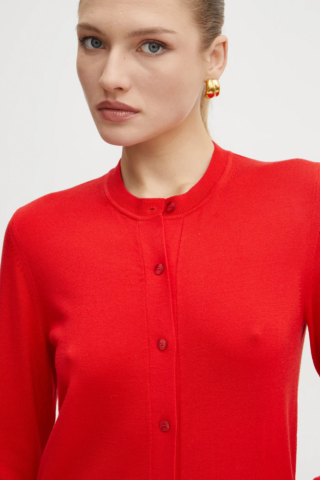 Casaco de lã merino com botões