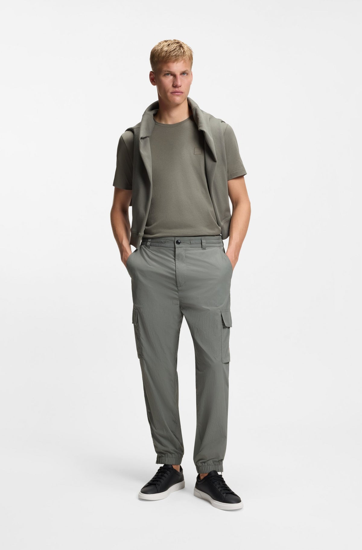 T-shirt em jersey de algodão com logótipo tonal