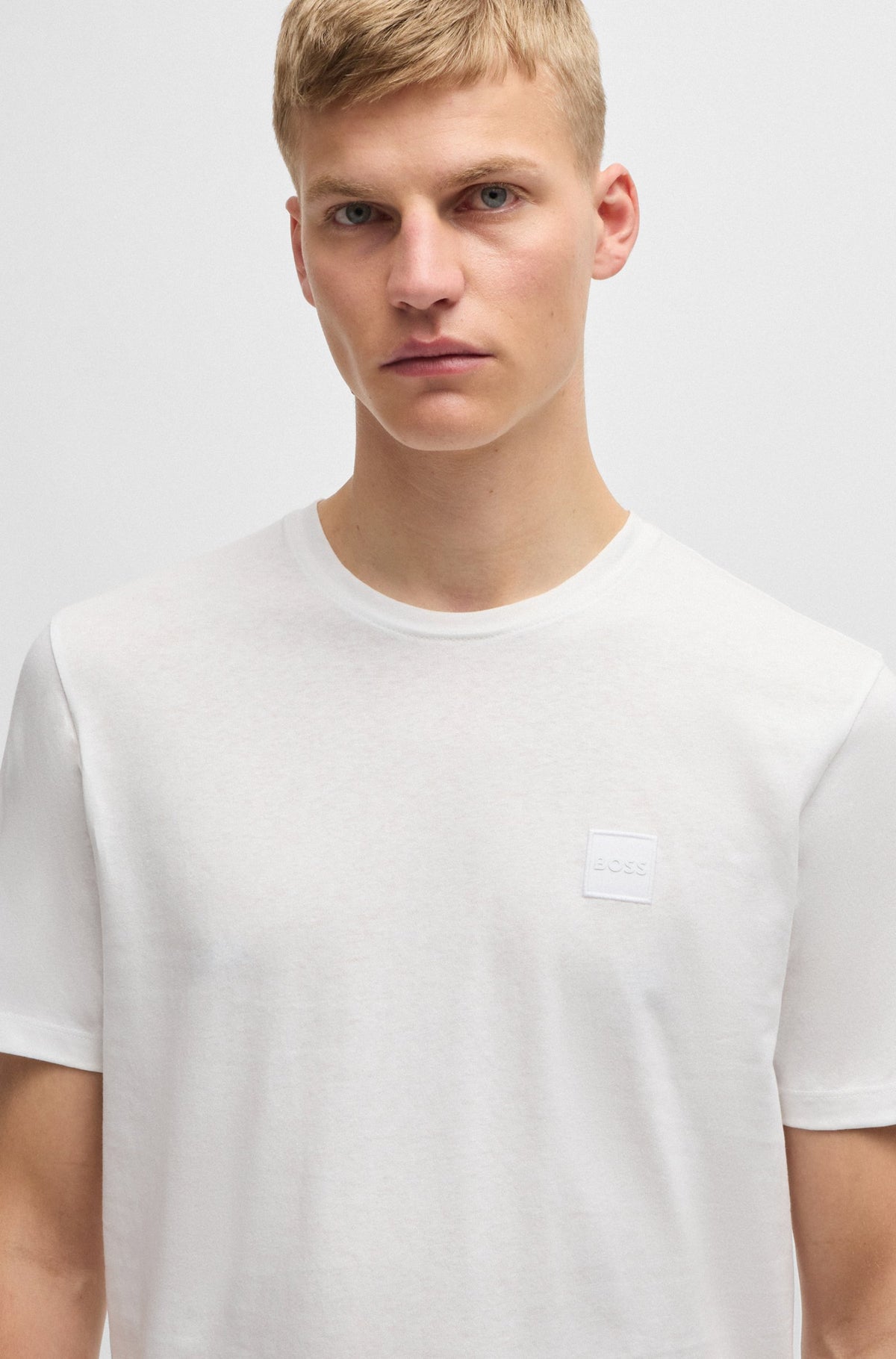 T-shirt em jersey de algodão com logótipo tonal