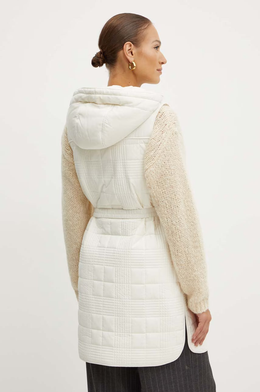 Colete acolchoado com capuz e cinto