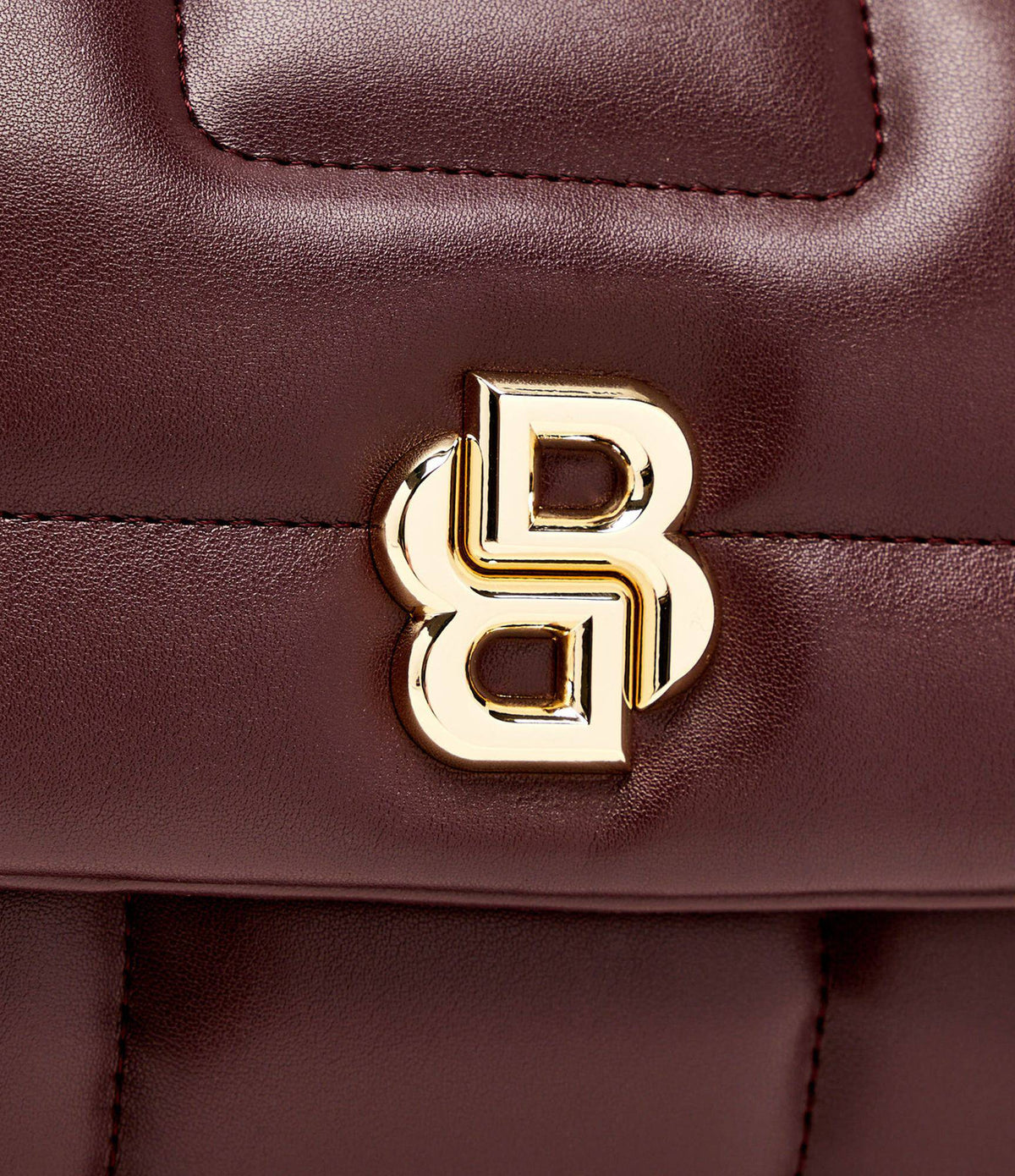 Bolsa a tiracolo acolchoada com ferragem de monograma Double B