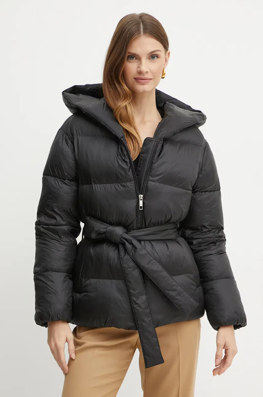 Casaco acolchoado com cinto