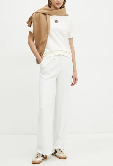 T-shirt de ajuste descontraído em algodão