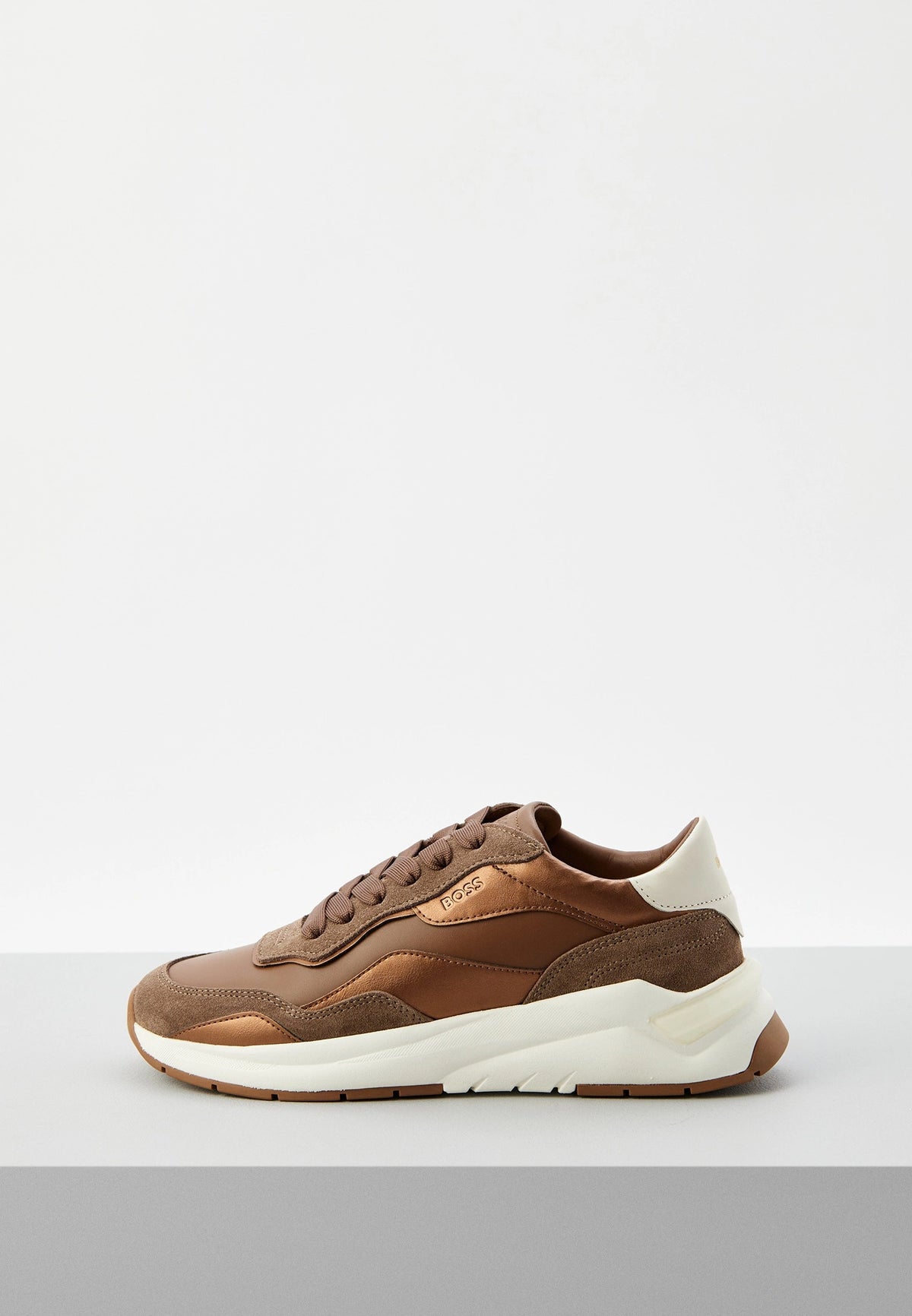 Sapatilhas com acabamento em camurça com logótipo BOSS