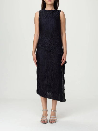 Vestido plissado assimétrico