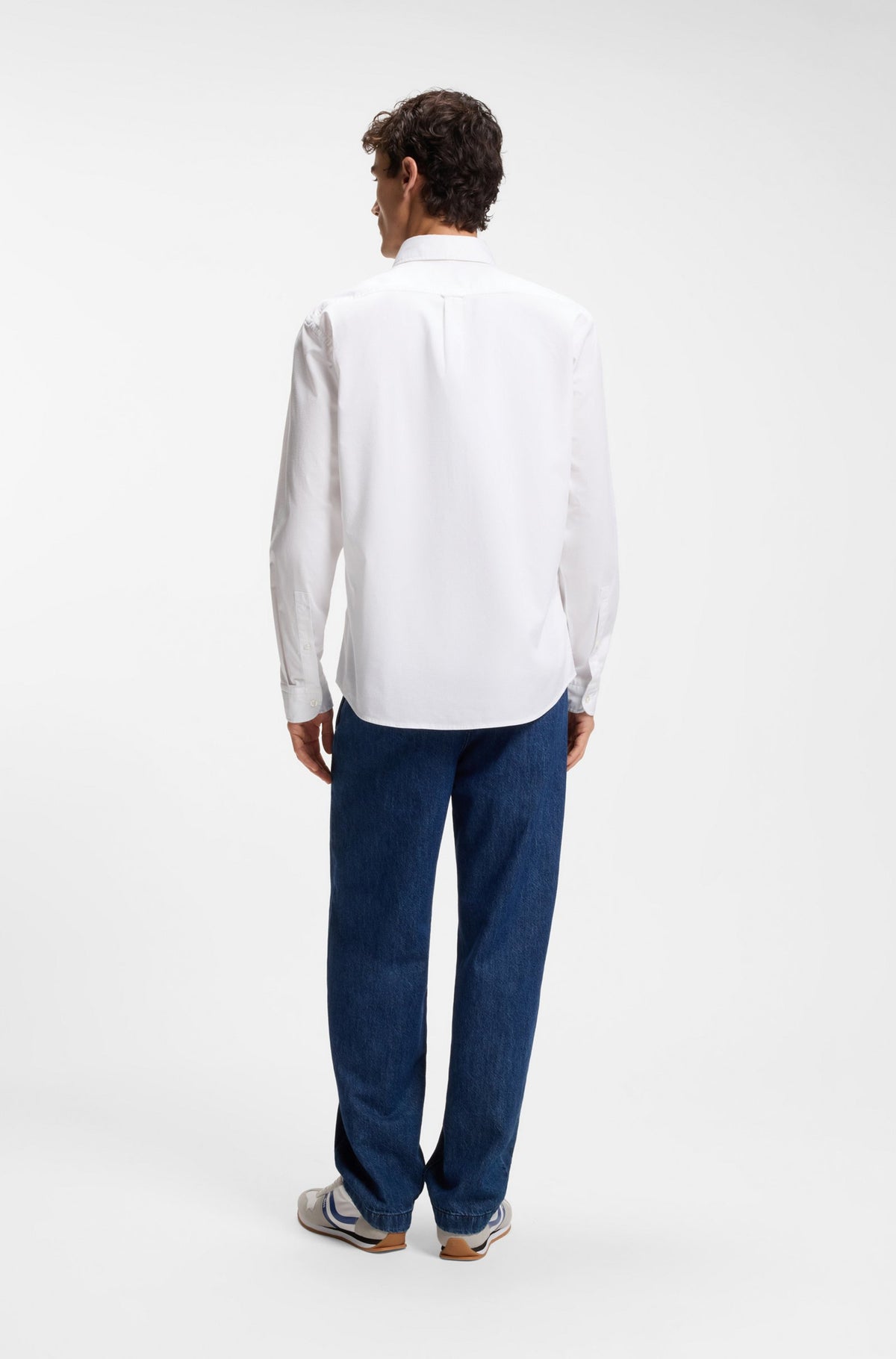 Camisa regular fit em algodão elástico