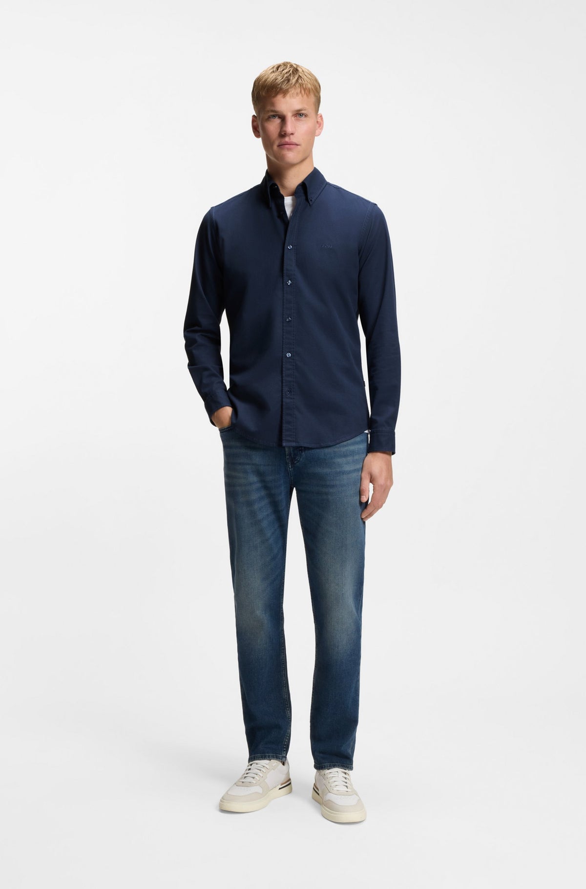 Camisa regular fit em algodão elástico