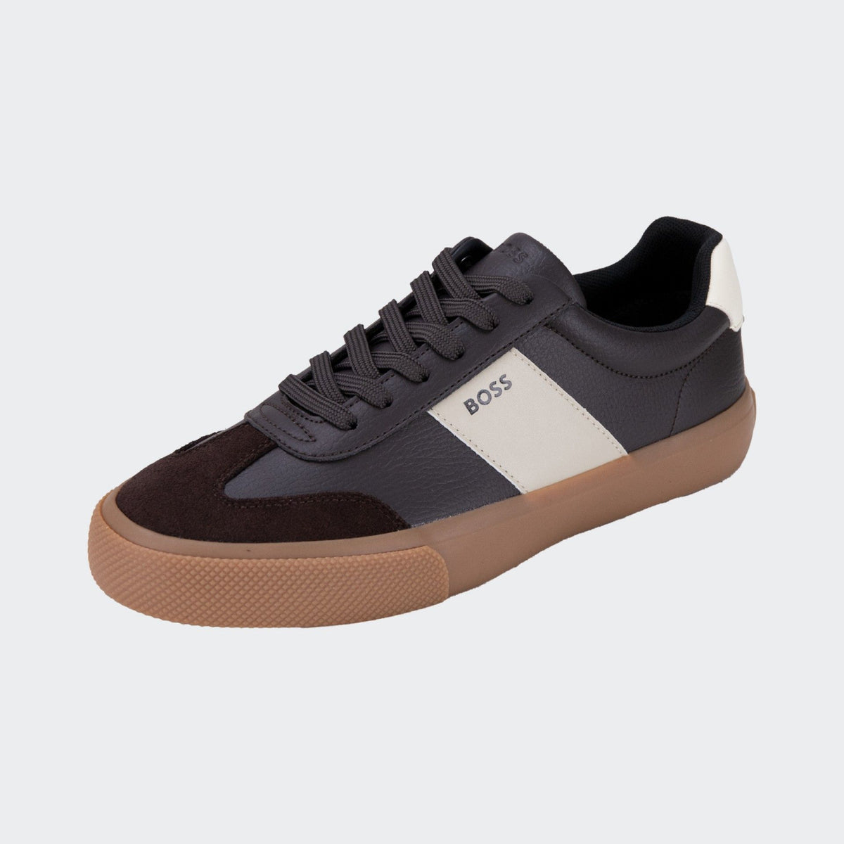 Sapatilhas em pele sintética granulada com acabamentos em pele