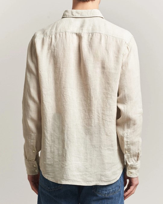 Camisa de corte regular em linho