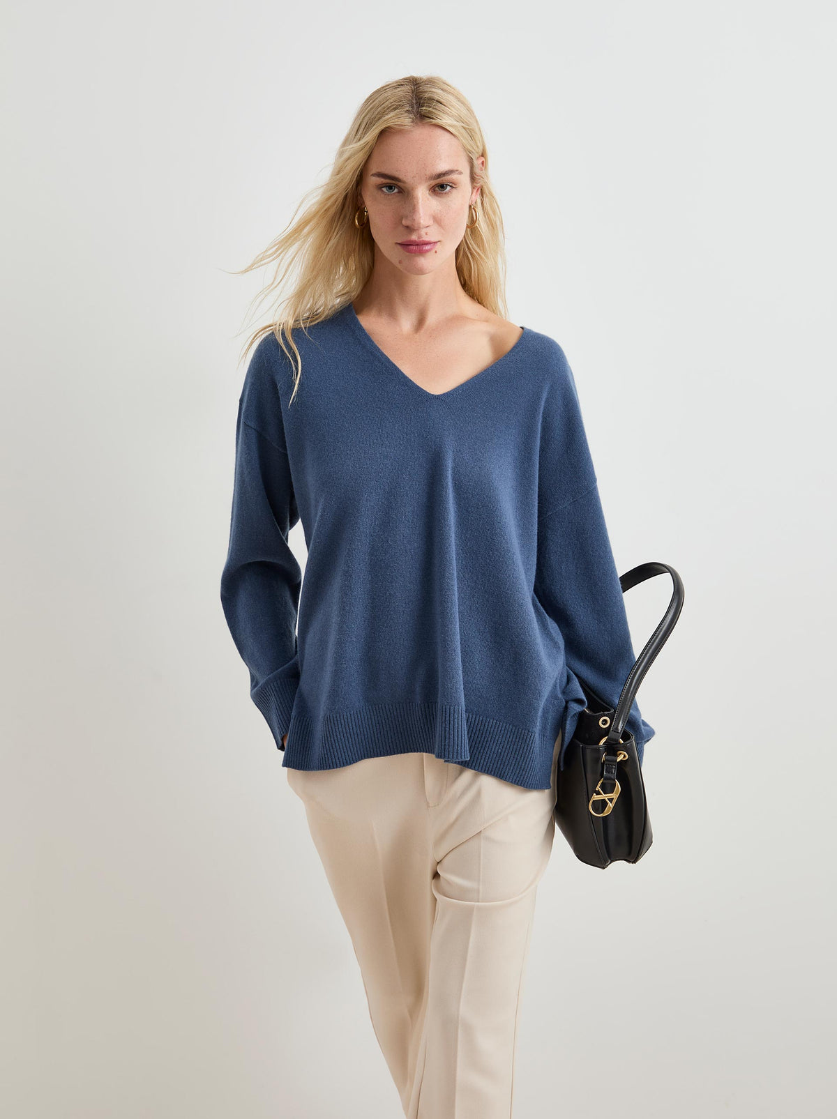 Camisola de lã decote em V - DECENIO