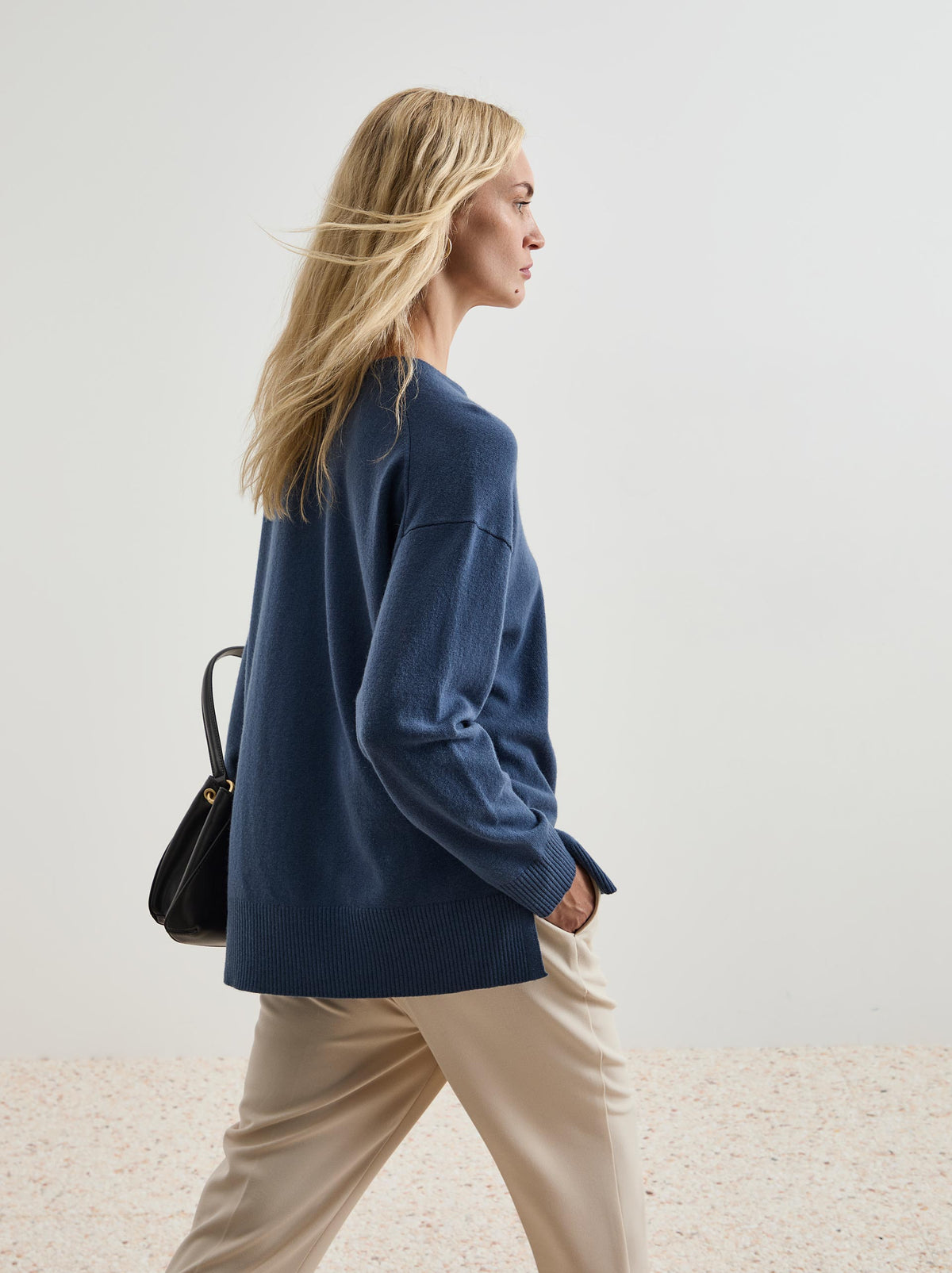 Camisola de lã decote em V - DECENIO