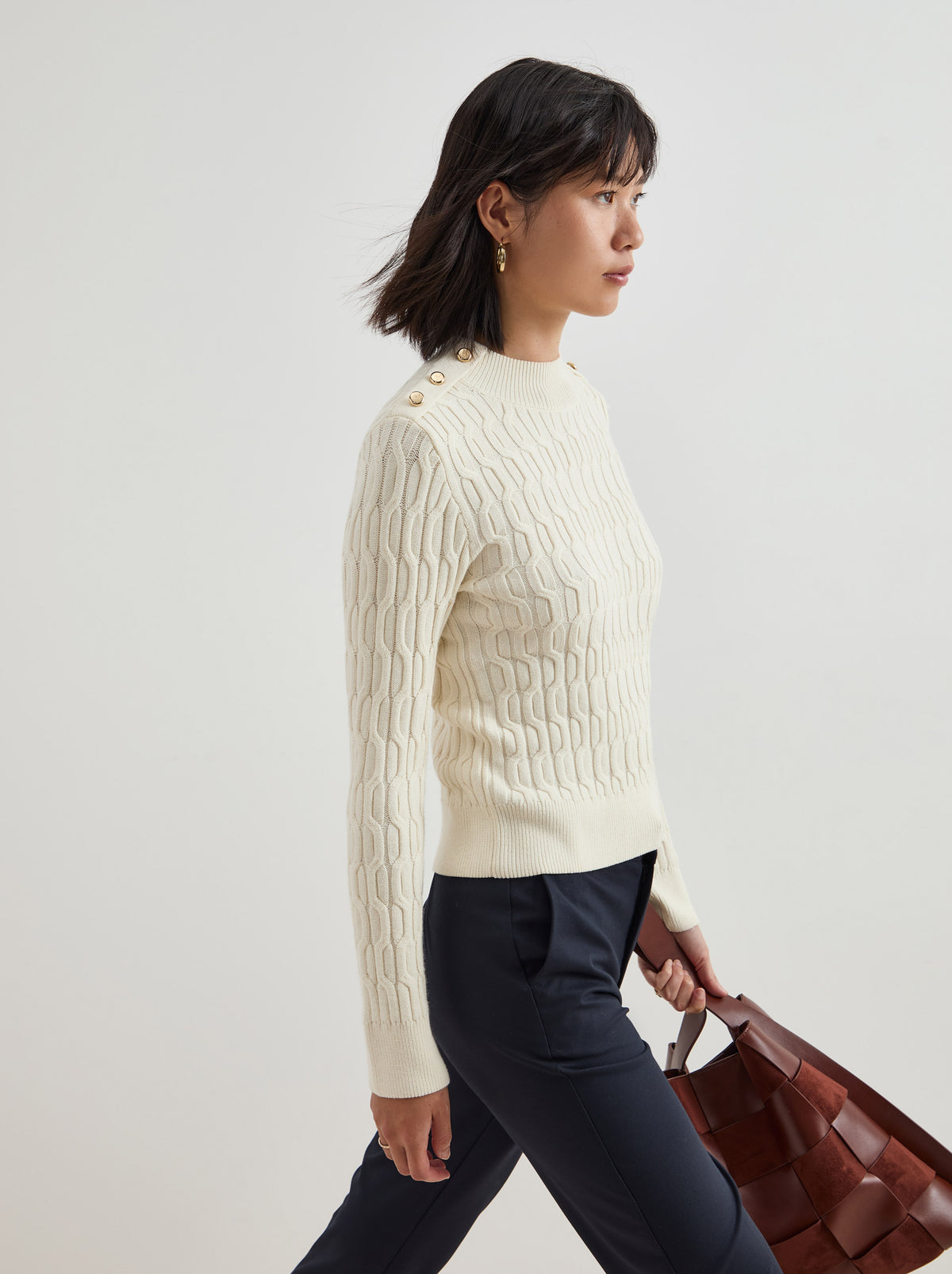 Camisola malha entrançada com botões - DECENIO