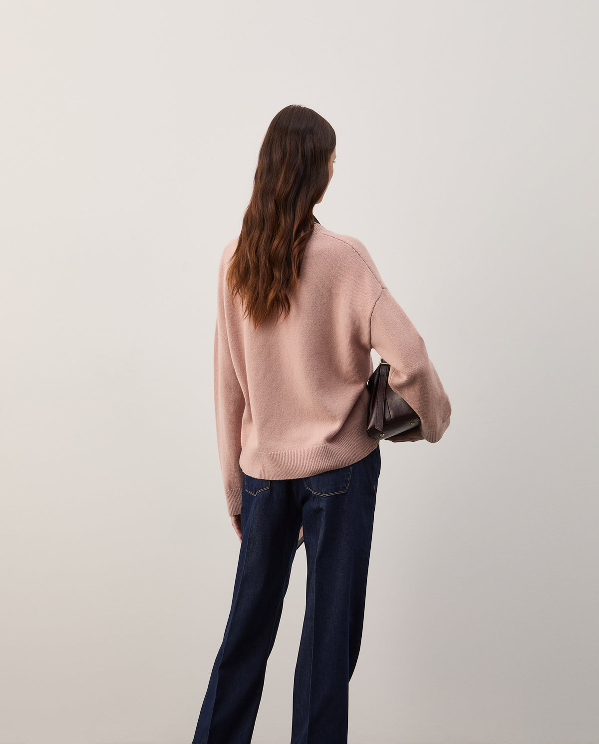 Camisola de malha em lã decote em V