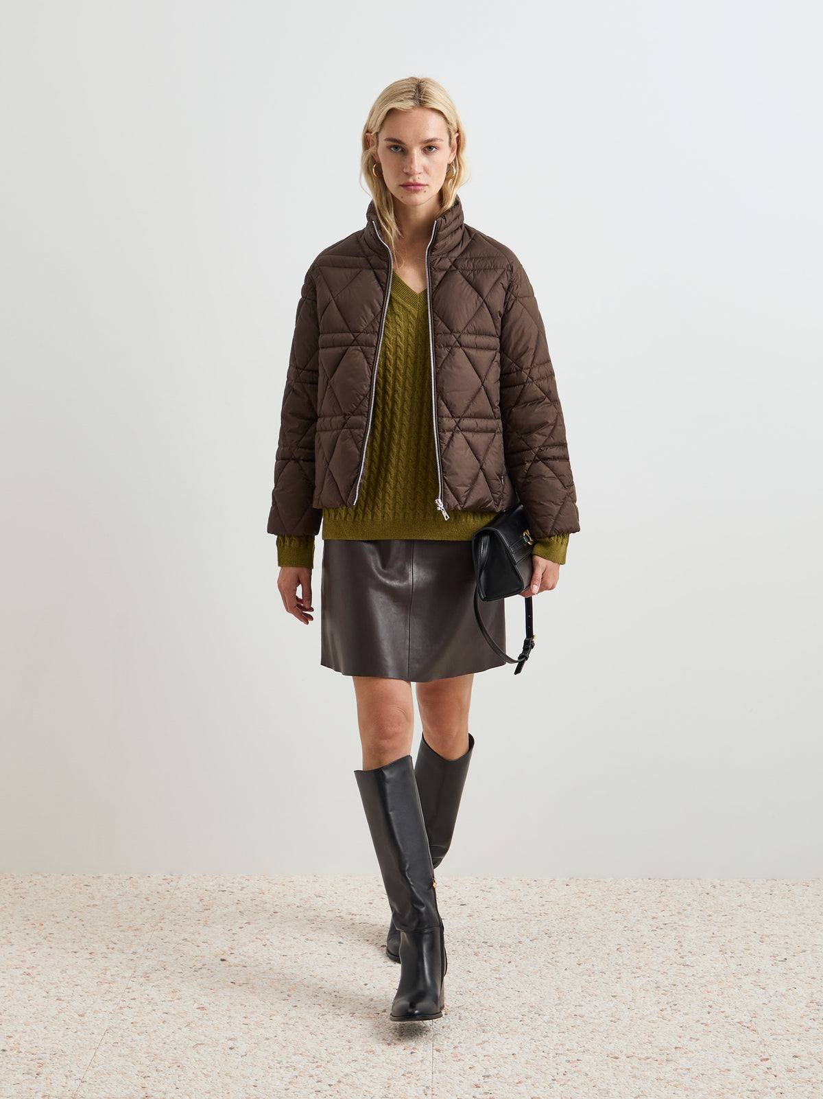 Blusão curto acolchoado - DECENIO