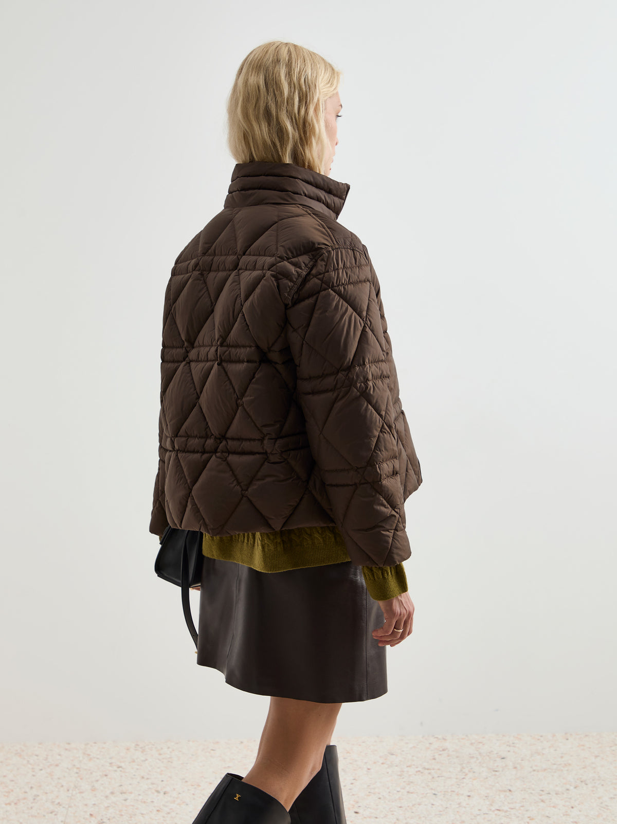 Blusão curto acolchoado - DECENIO