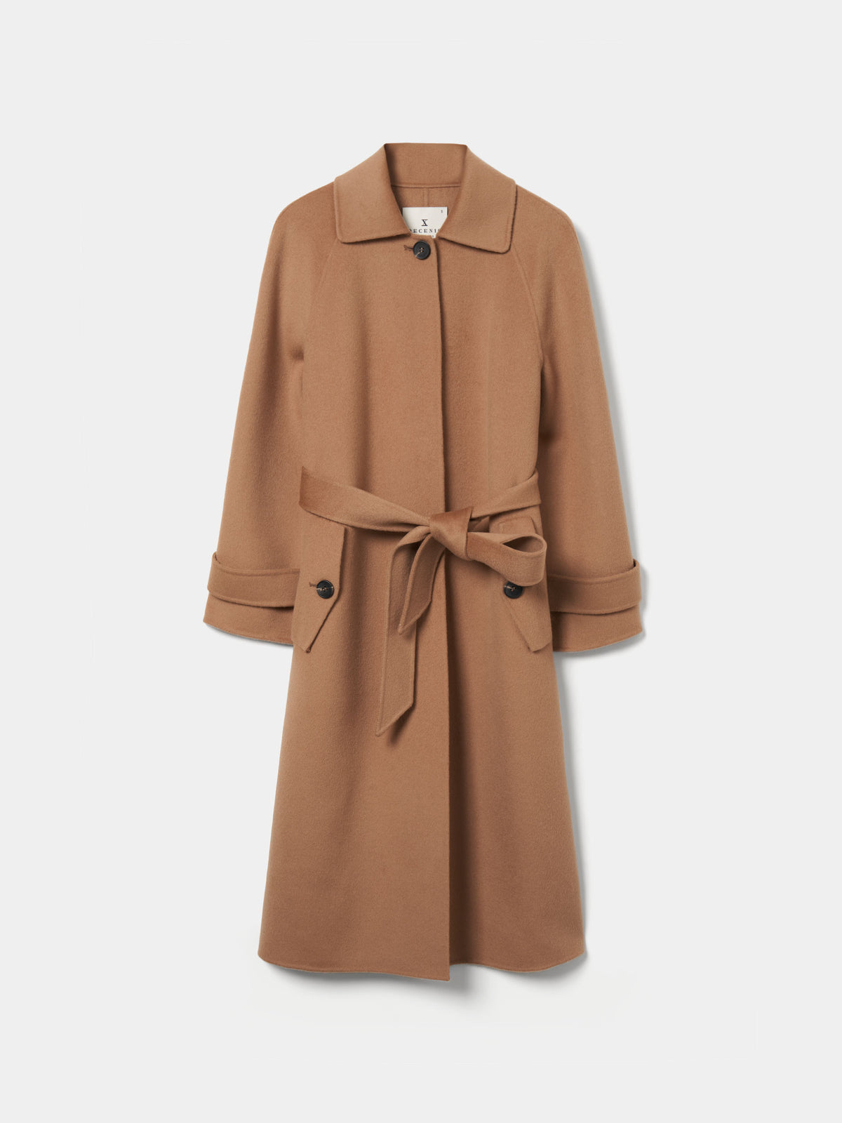 Sobretudo em lã com cinto