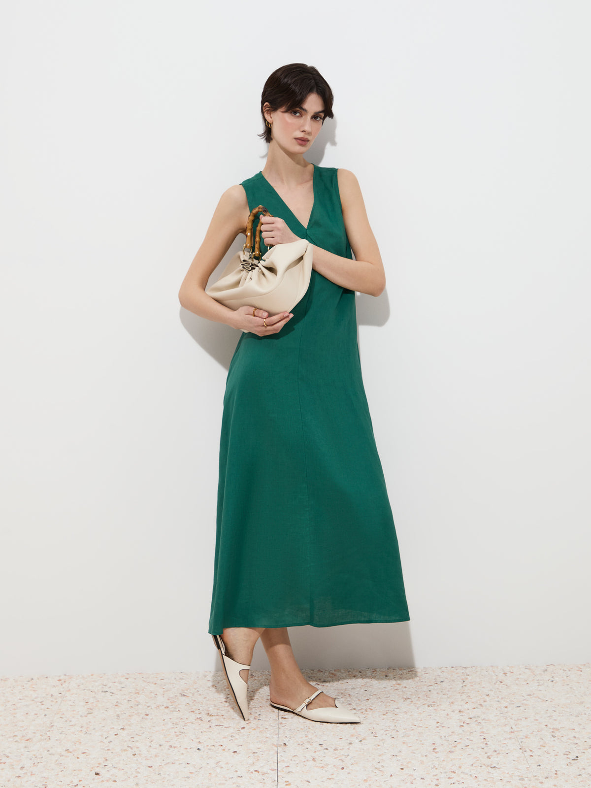 Vestido em linho sem mangas