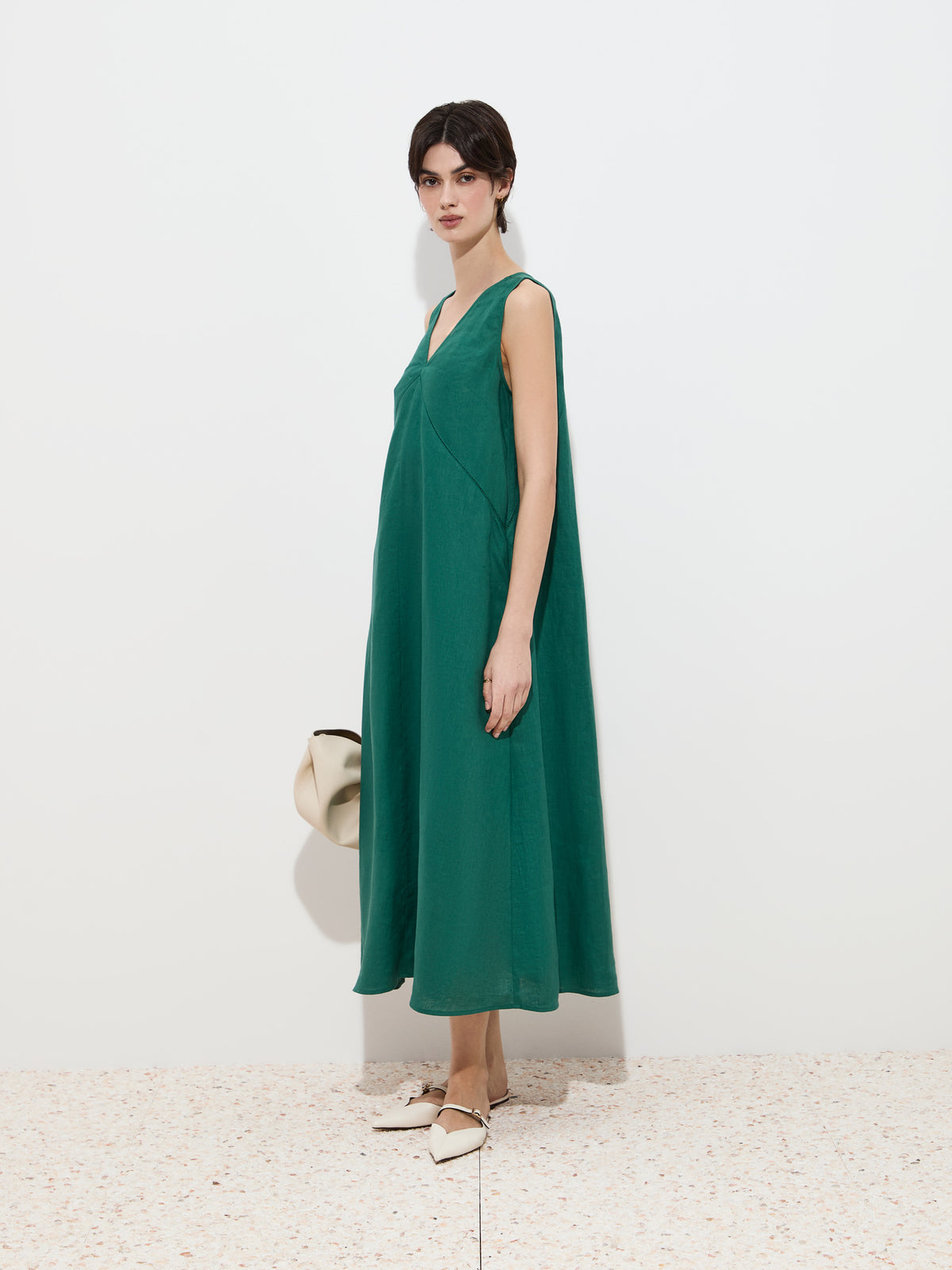 Vestido em linho sem mangas