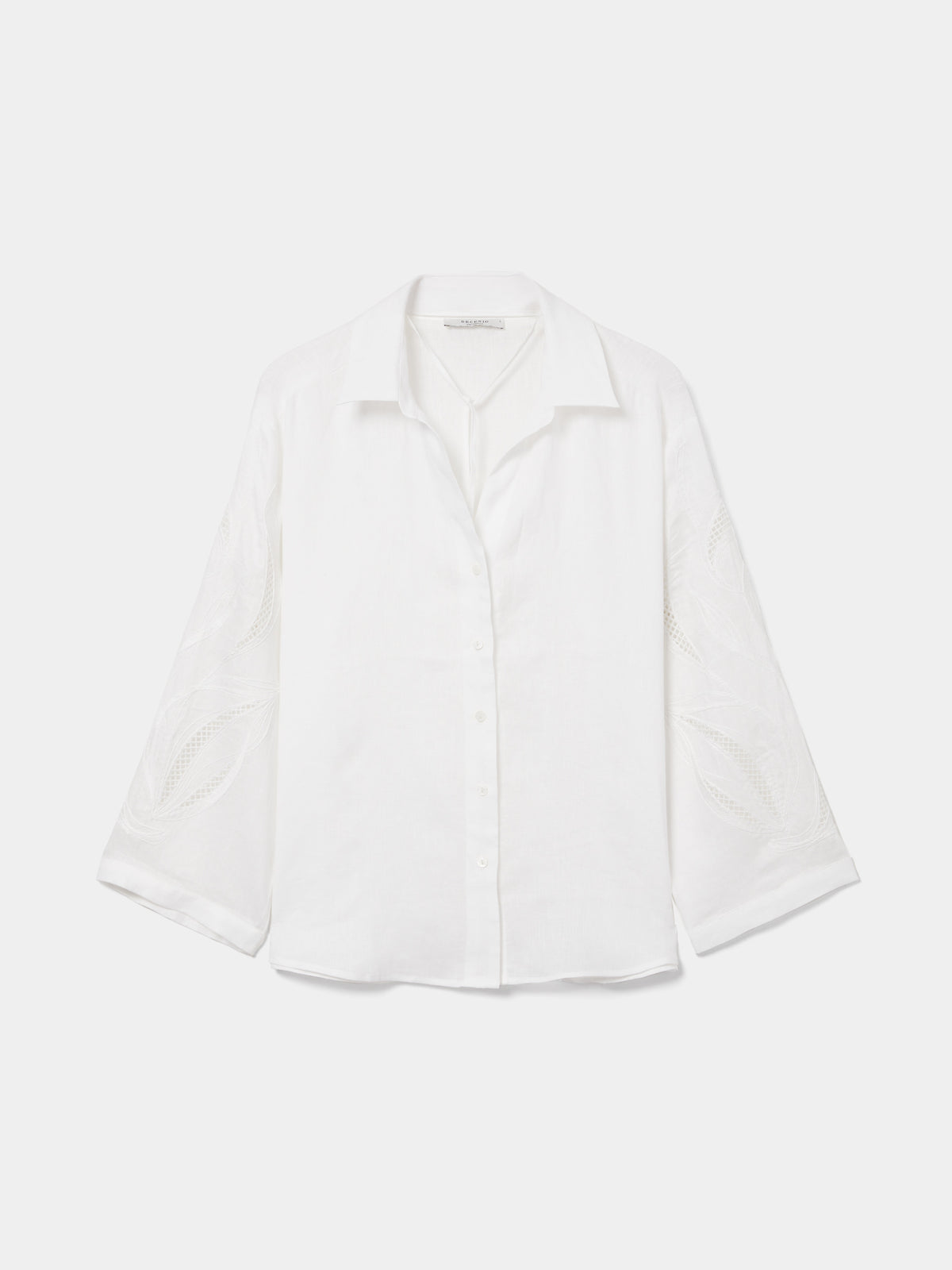 Camisa em linho com mangas bordadas