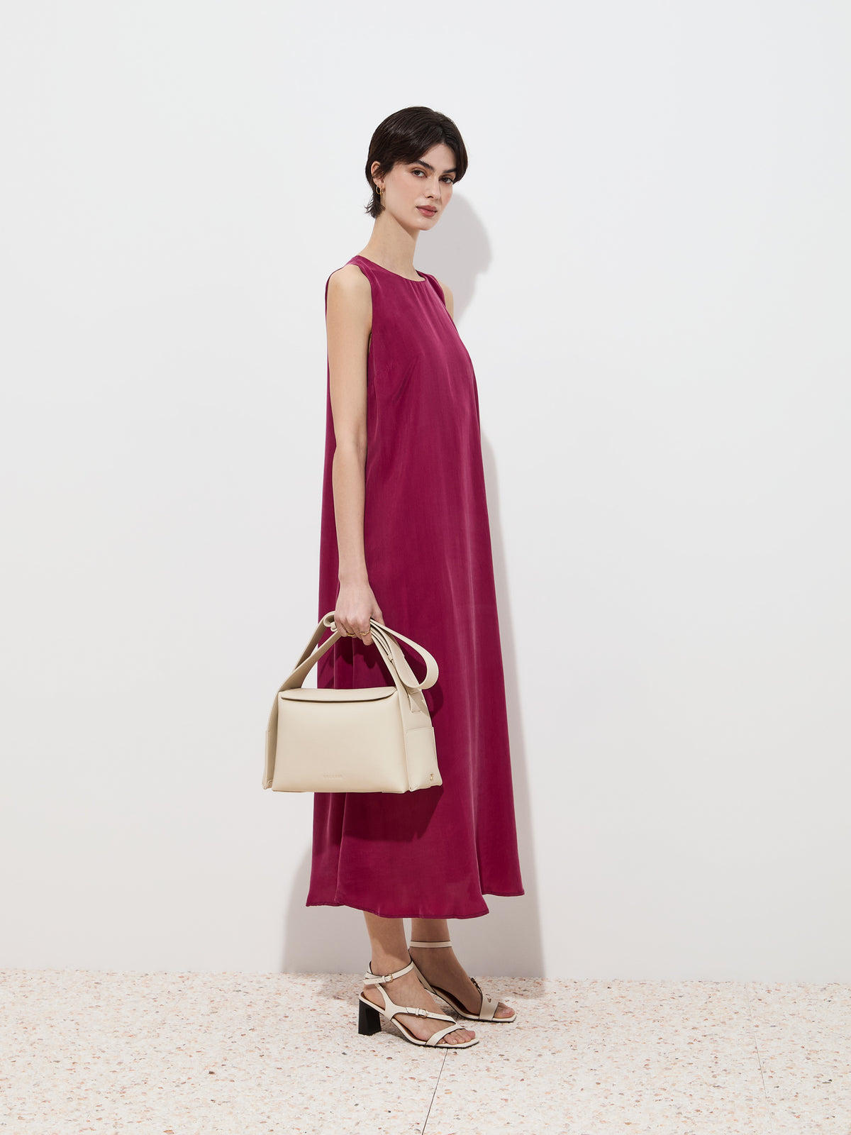 Vestido midi fluido em cupro