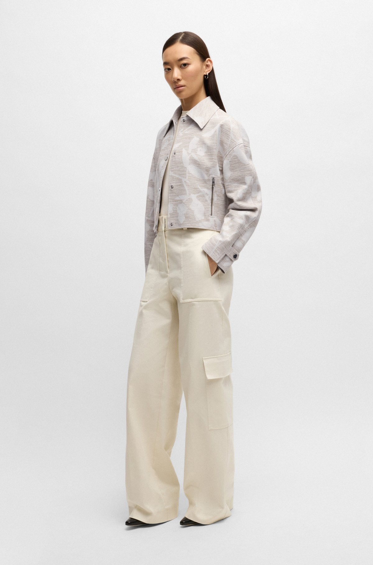 Blazer de corte relaxado com estrutura floral