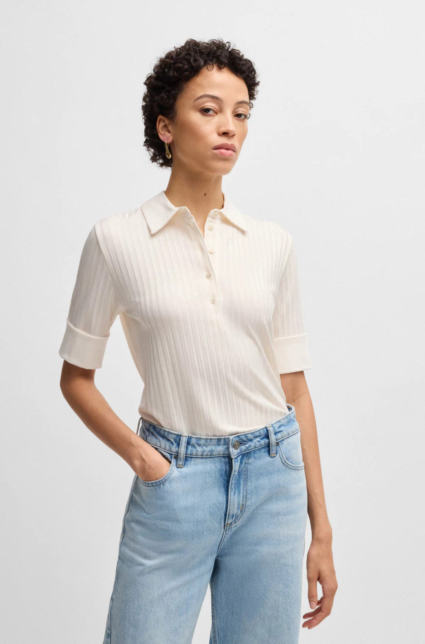 Polo em tecido texturizado