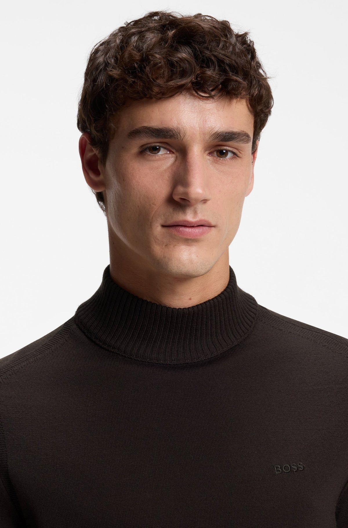 Camisola de gola subida