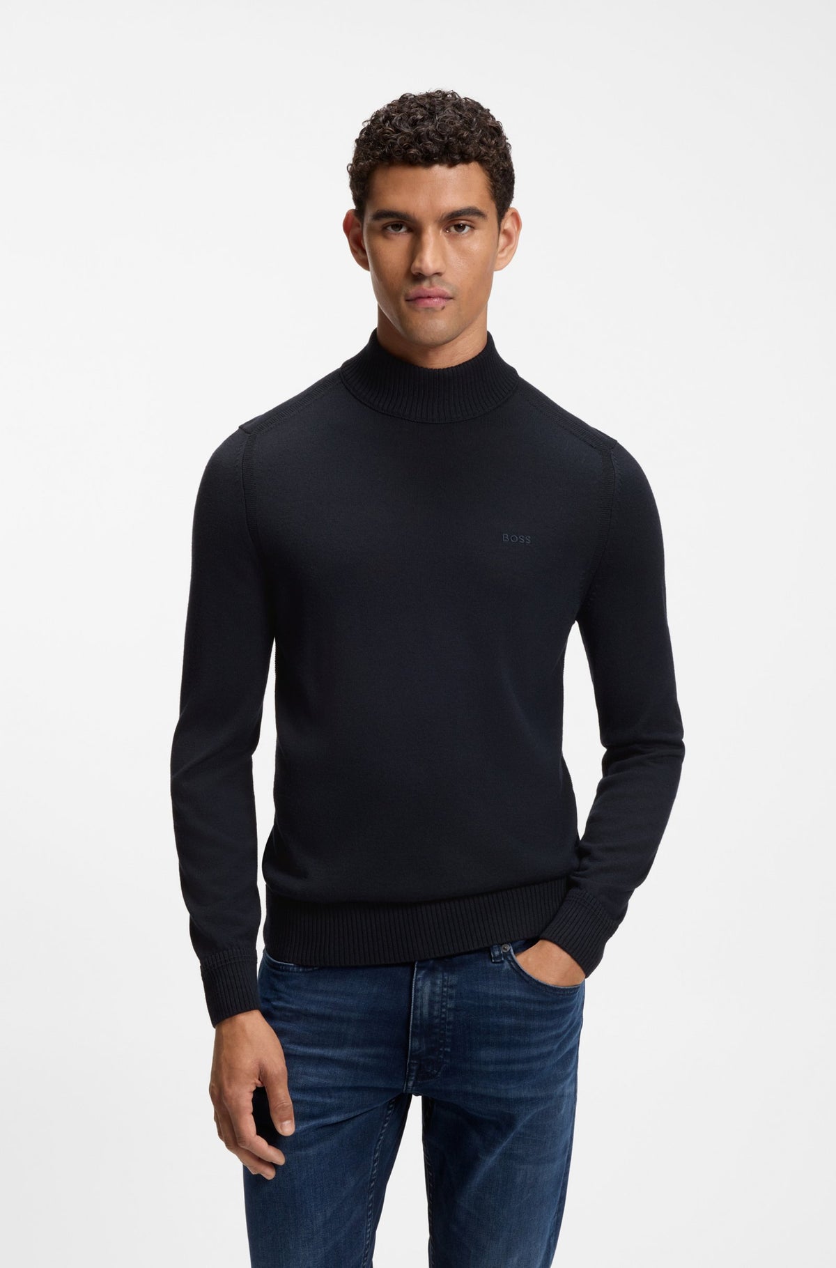 Camisola de gola subida